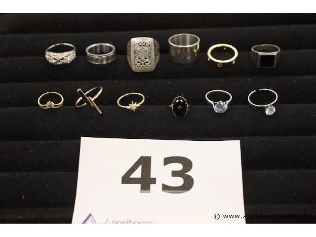 12 diverse ringen - afbeelding 1 van  4