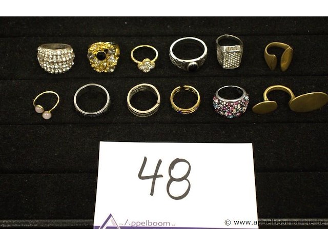 12 diverse ringen - afbeelding 1 van  4