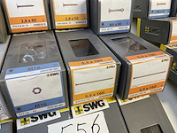 12 dozen bouten moeren en nagels - afbeelding 5 van  7