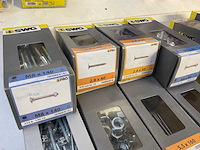12 dozen bouten moeren en nagels - afbeelding 6 van  7