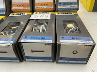 12 dozen bouten moeren en nagels - afbeelding 3 van  8