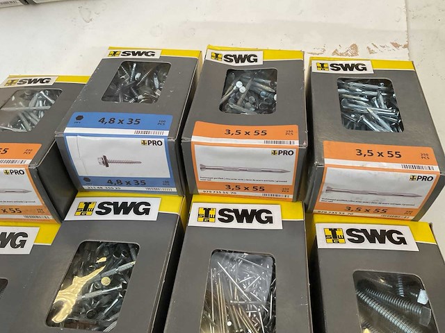 12 dozen bouten moeren en nagels - afbeelding 5 van  8