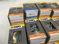 12 dozen bouten moeren en nagels - afbeelding 6 van  8