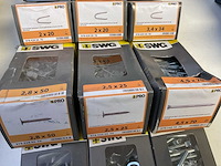 12 dozen bouten moeren krammen en nagels - afbeelding 3 van  6