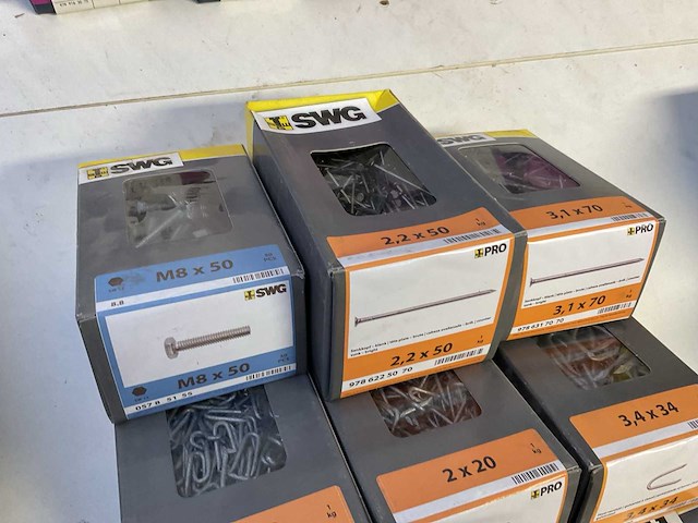 12 dozen bouten moeren krammen en nagels - afbeelding 5 van  6