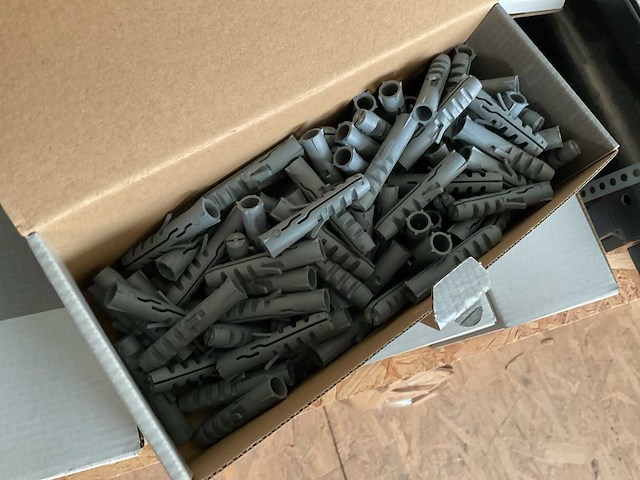 12 dozen pluggen - afbeelding 5 van  5
