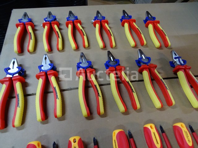 12 geïsoleerde universele tangen, 12 elektriciensschroevendraaiers - afbeelding 2 van  6