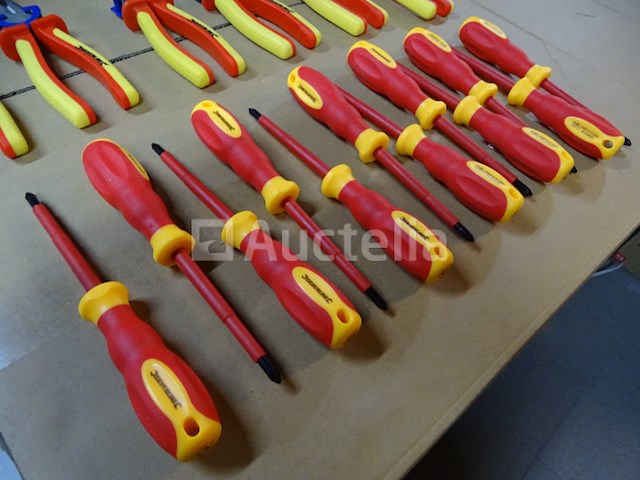 12 geïsoleerde universele tangen, 12 elektriciensschroevendraaiers - afbeelding 3 van  6