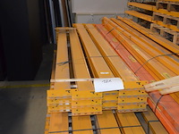 12 gele dwarsbalken afm. 2,70m jungheinrich