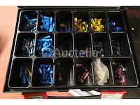 12 gereedschapskoffers met inhoud - afbeelding 2 van  14