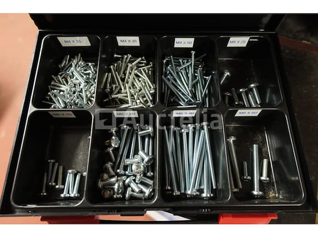 12 gereedschapskoffers met inhoud - afbeelding 6 van  14