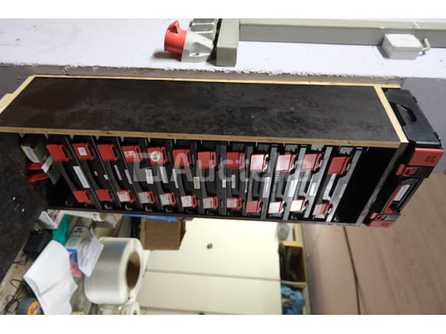 12 gereedschapskoffers met inhoud - afbeelding 9 van  14