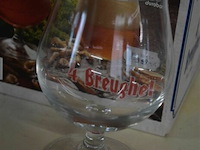 ±12 glazen voor speciaal bier - afbeelding 3 van  3