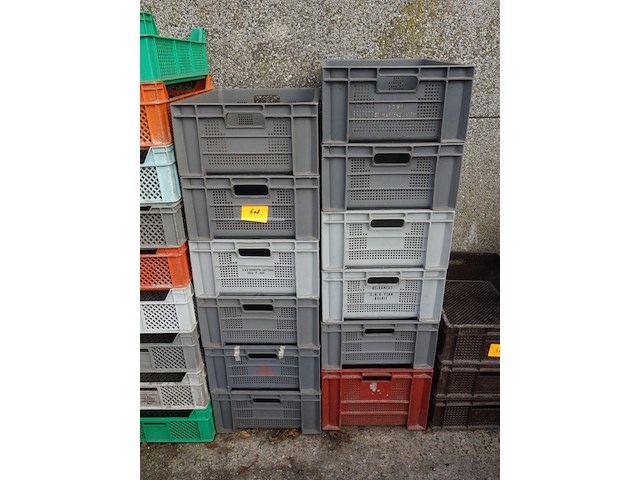 12 grijze bakken - afbeelding 1 van  1