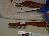 ±12 hondenkammen - afbeelding 2 van  3