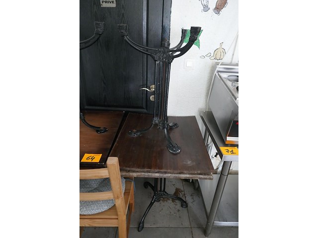 12 horecastoelen + 4 horecatafels - afbeelding 5 van  6