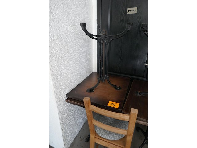 12 horecastoelen + 4 horecatafels - afbeelding 6 van  6