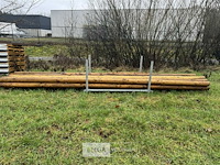 ± 12 houten palen ± 5.00m lengte - afbeelding 2 van  7