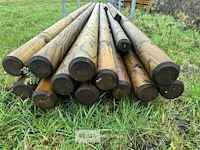 ± 12 houten palen ± 5.00m lengte - afbeelding 4 van  7
