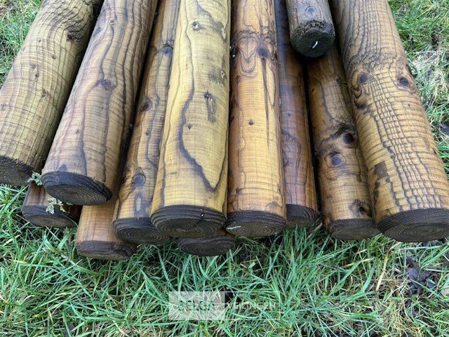 ± 12 houten palen ± 5.00m lengte - afbeelding 6 van  7