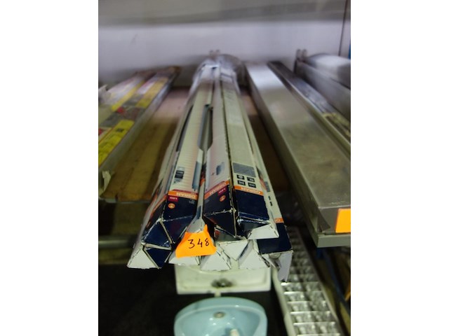 12 ledlampen osram 1650 lm - l. 1,50m - afbeelding 1 van  2