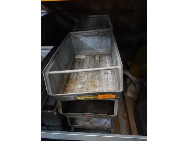 12 metalen bakken - afbeelding 3 van  4