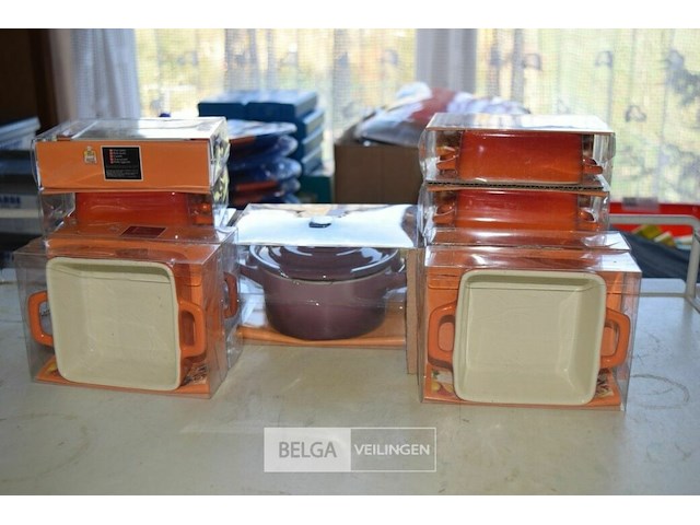 12 mini ovenschoteltjes en 1 mini ketel - afbeelding 1 van  3