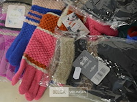 ±12 paar iv. soorten handschoenen - afbeelding 2 van  4