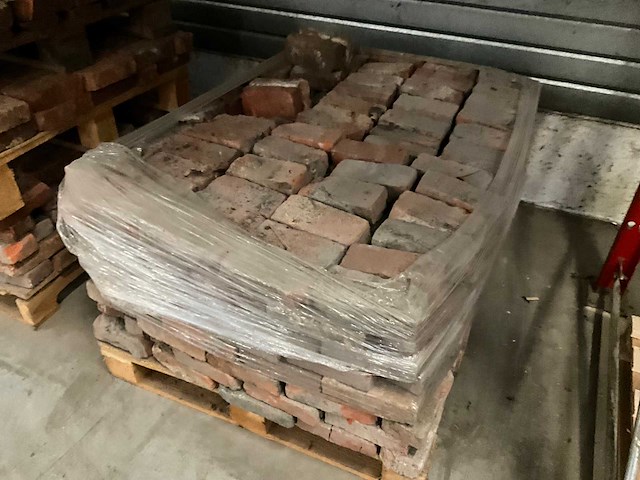 12 paletten met bouwstenen - afbeelding 6 van  10