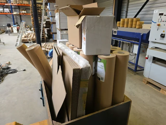 12 rollen tetra karton - afbeelding 1 van  4
