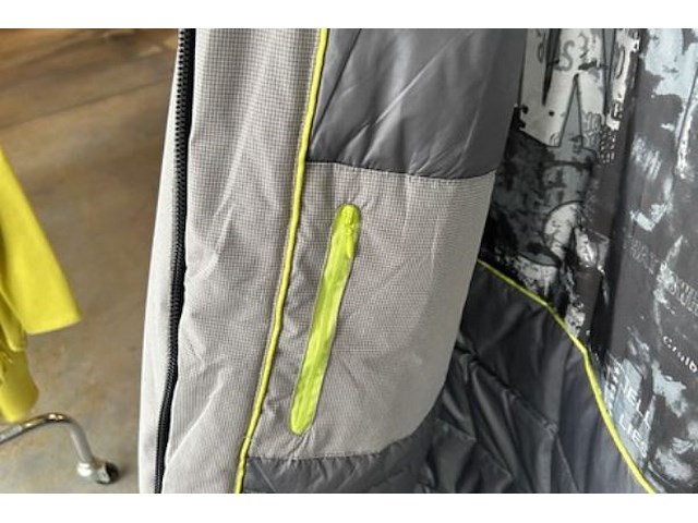 12 sportieve heren winterjassen - afbeelding 2 van  14