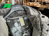 12 sportieve heren winterjassen - afbeelding 13 van  14