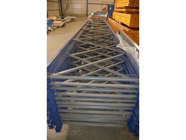 12 staanders blauw afm. 6,50m hoogte en 1,10m breedte jungheinrich - afbeelding 5 van  7