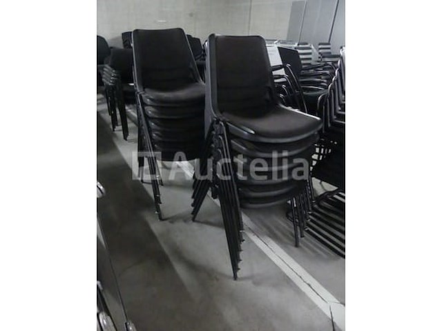 12 stapelbare stoelen - afbeelding 1 van  4
