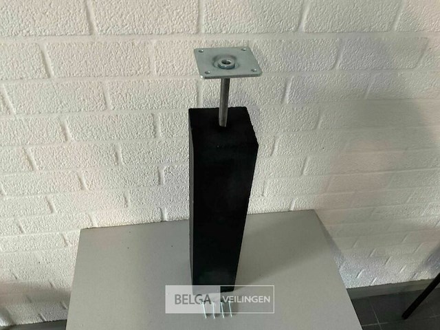 12 stuks beton poer met montageplaat - afbeelding 3 van  4