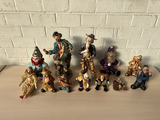 12 x beeldje clown - afbeelding 1 van  6