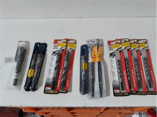 12 x betonboor mix - afbeelding 1 van  2