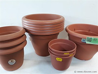12 x bloempot pvc mix 4 assorti - afbeelding 2 van  2
