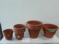 12 x bloempot pvc mix 4 assorti - afbeelding 1 van  3