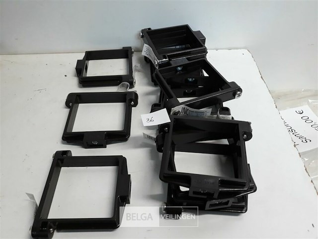 12 x buisbeugel 80x80mm bruin pvc regenafvoer - afbeelding 2 van  3