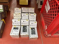 12 x dozen schroeven met boorkop en afdekplaatje; snelbouwschroeven - afbeelding 1 van  6