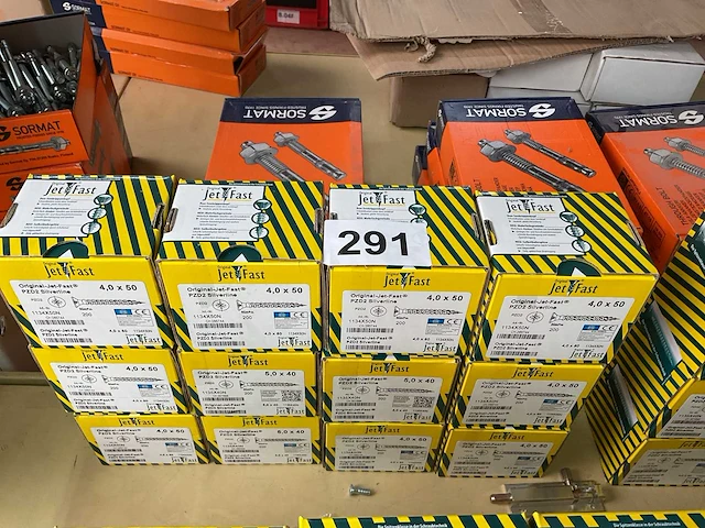 12 x dozen schroeven met snijkant - afbeelding 1 van  7