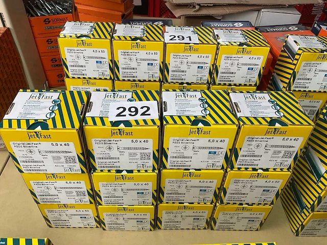 12 x dozen schroeven met snijkant - afbeelding 1 van  6