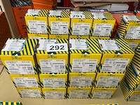 12 x dozen schroeven met snijkant
