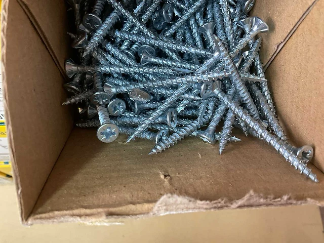12 x dozen schroeven met snijkant - afbeelding 5 van  7
