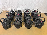 12 x etc s4 par 750w w/mfl lens w/barndoor - afbeelding 1 van  12