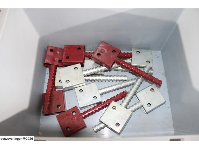 12 x geopanel reinforcement corner bar stud - afbeelding 4 van  4
