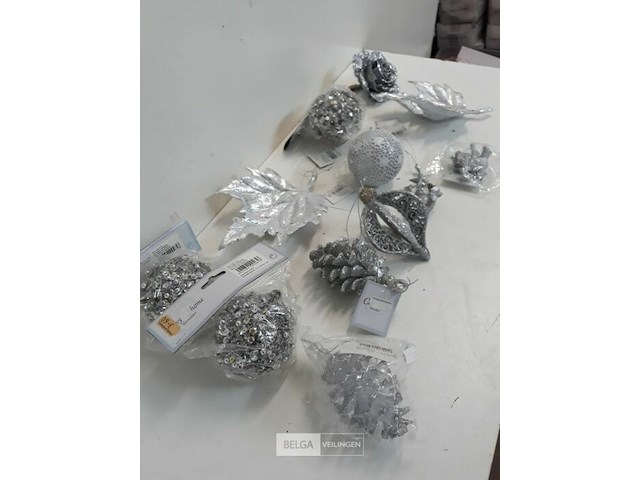 12 x hangdeco zilver / grijs mix - afbeelding 3 van  3