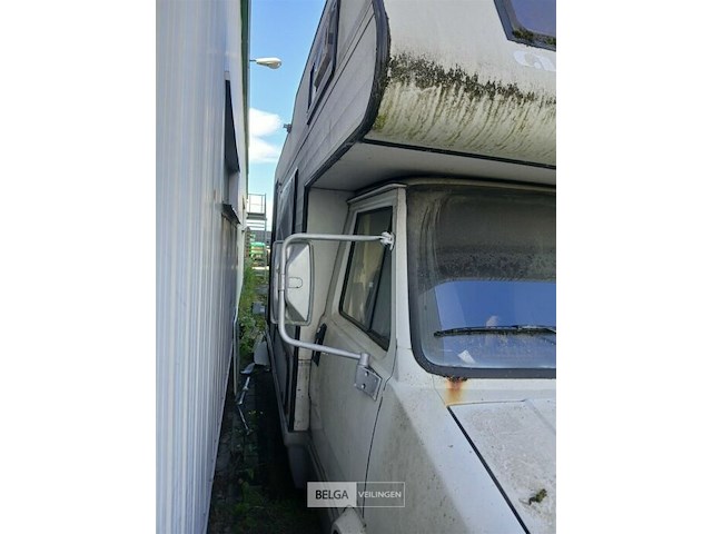 12 x in beslag genomen voertuig, enkel voor vergunninghouders en erkende centra voor verschroting - afbeelding 11 van  19