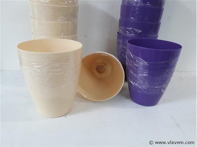 12 x plantenpot pvc 16 cm 2 assorti - afbeelding 2 van  2